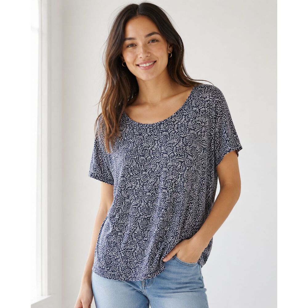 🌸 GAP Navy & White Floral Vine T-Shirt | Short Sleeve | Size Large